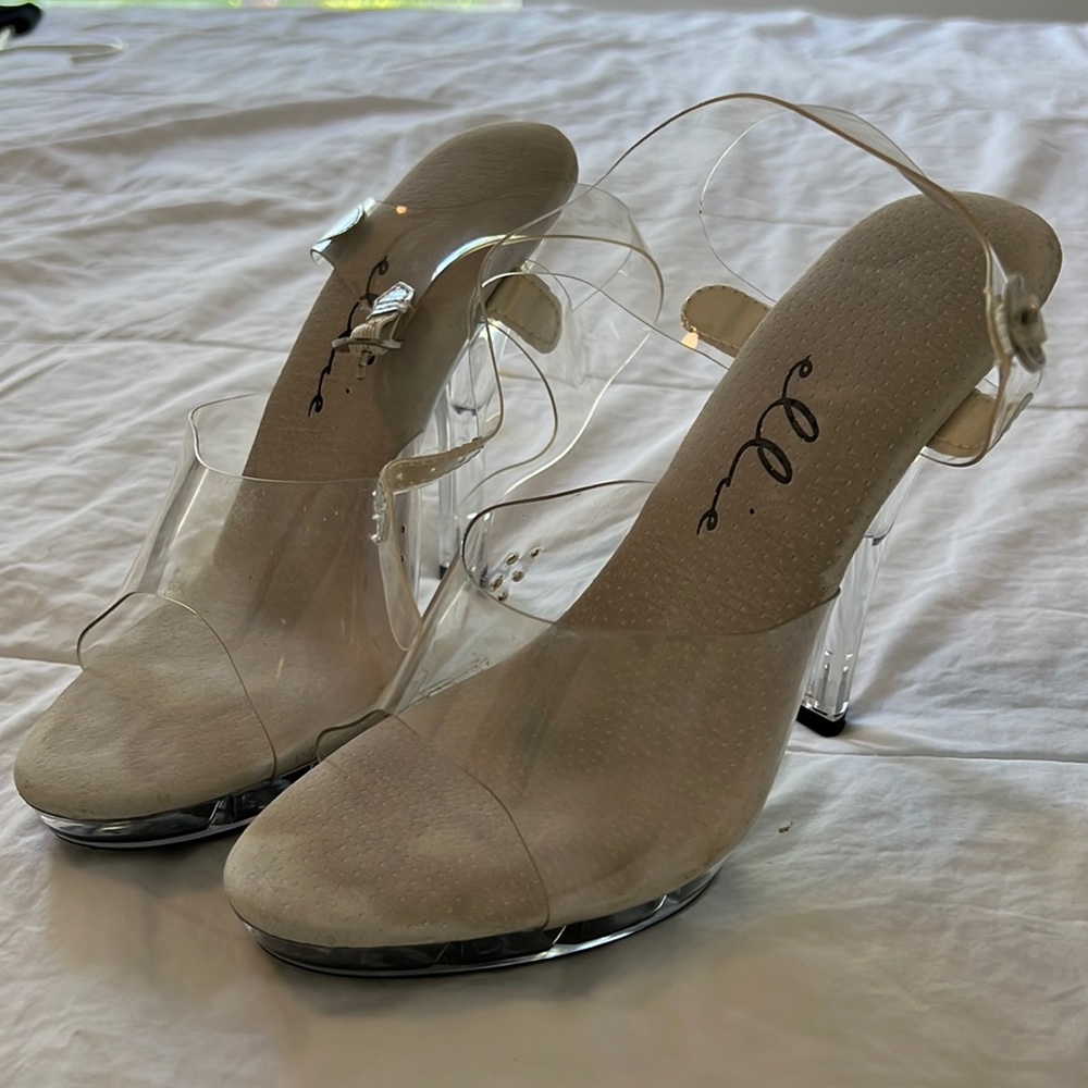 Like New - Womens Clear Strappy Pump